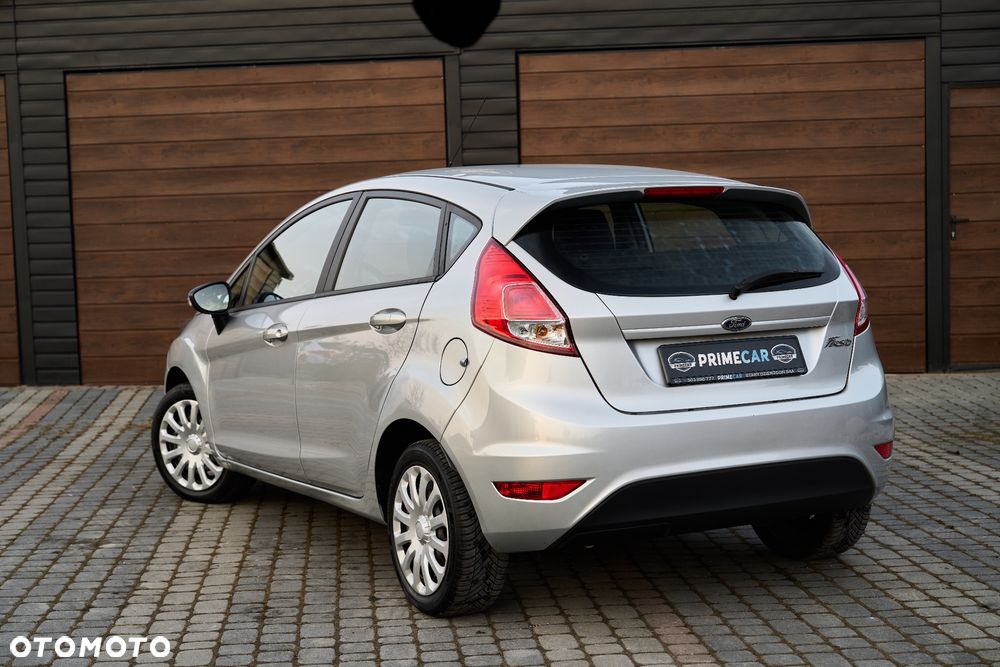 Ford Fiesta - 12
