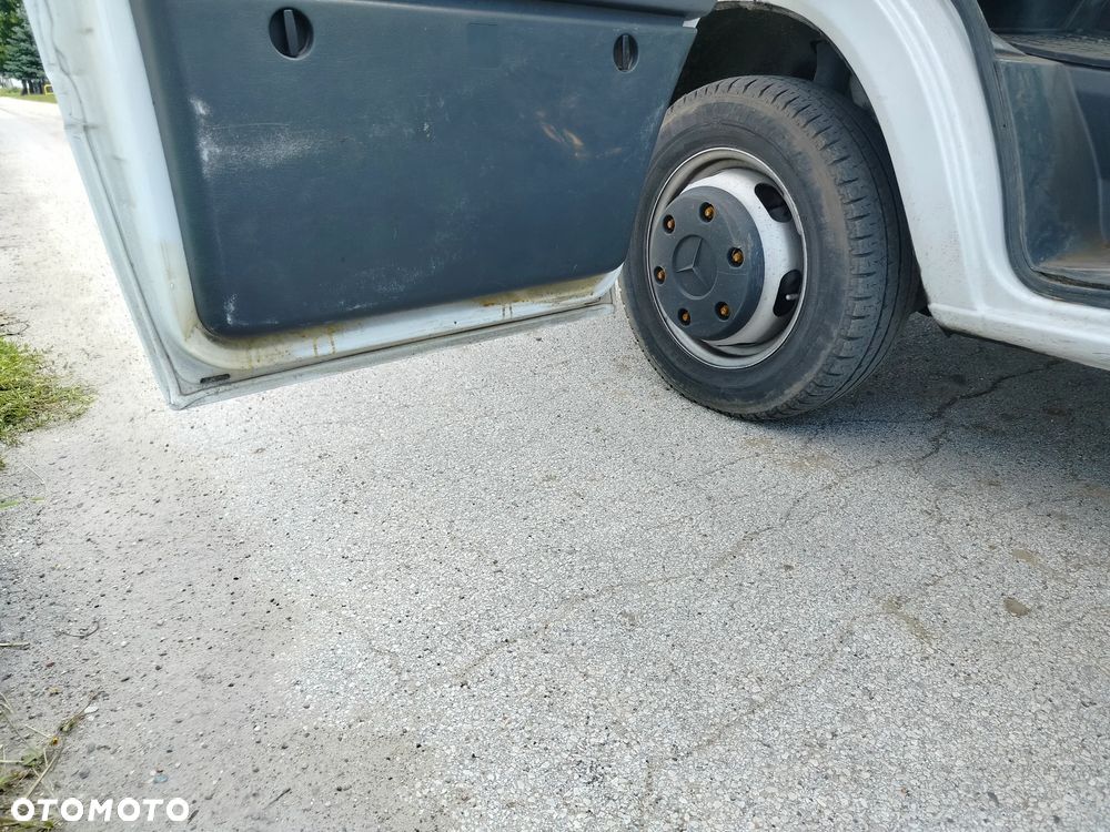 Mercedes-Benz Sprinter - 17