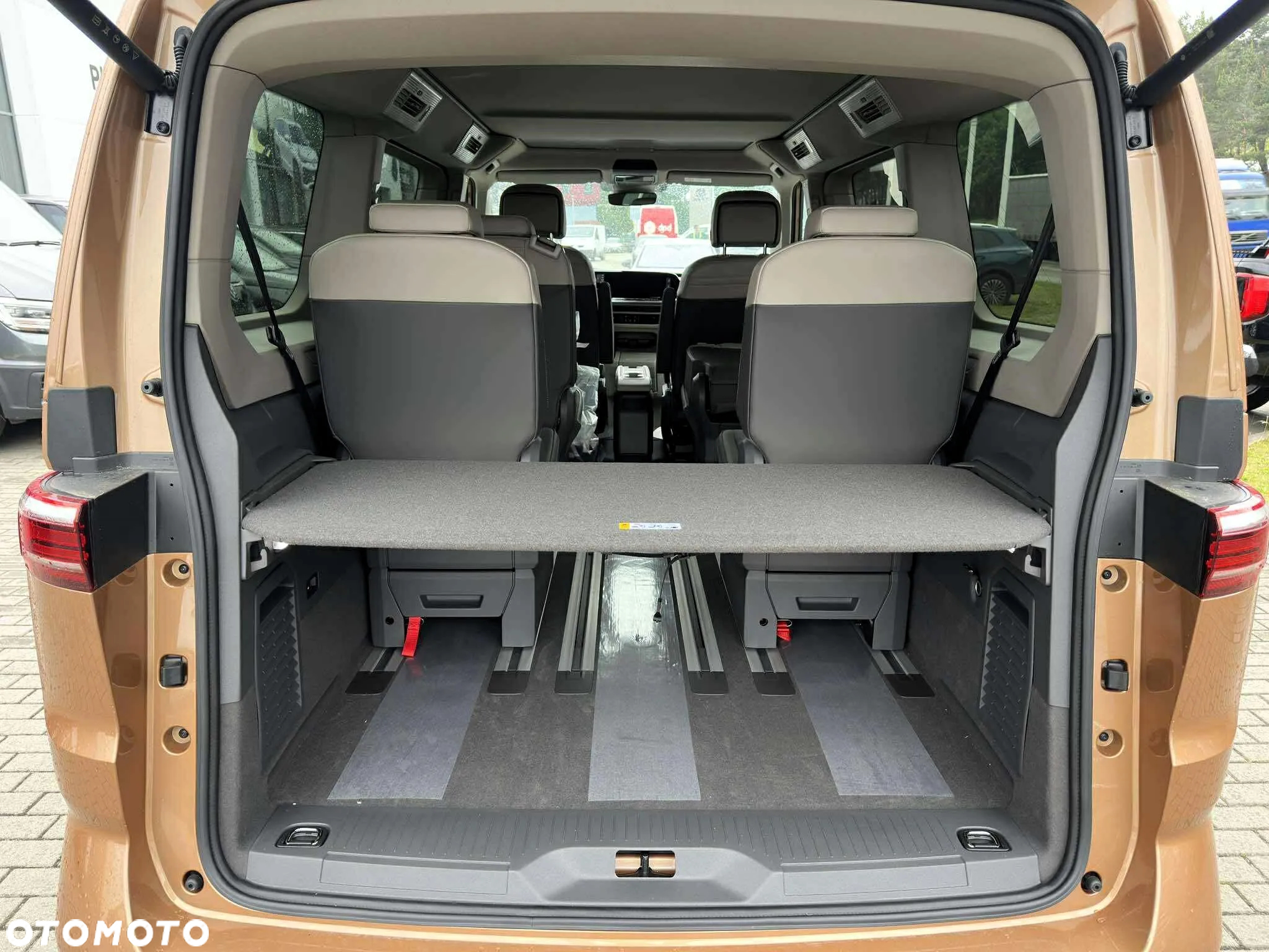 Volkswagen California - 14
