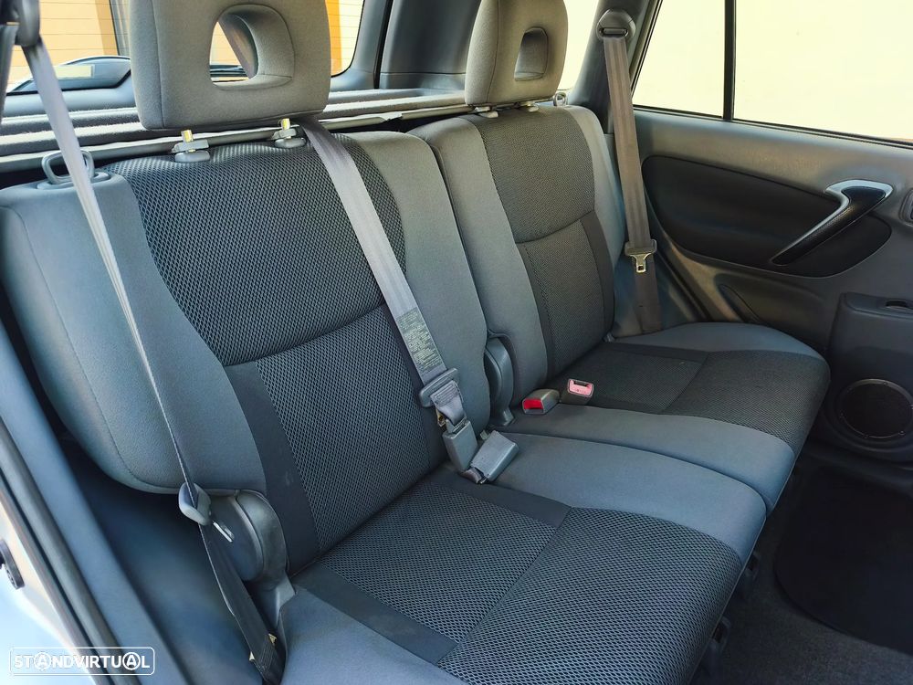 Toyota RAV4 2.0 Pack 2 - 10