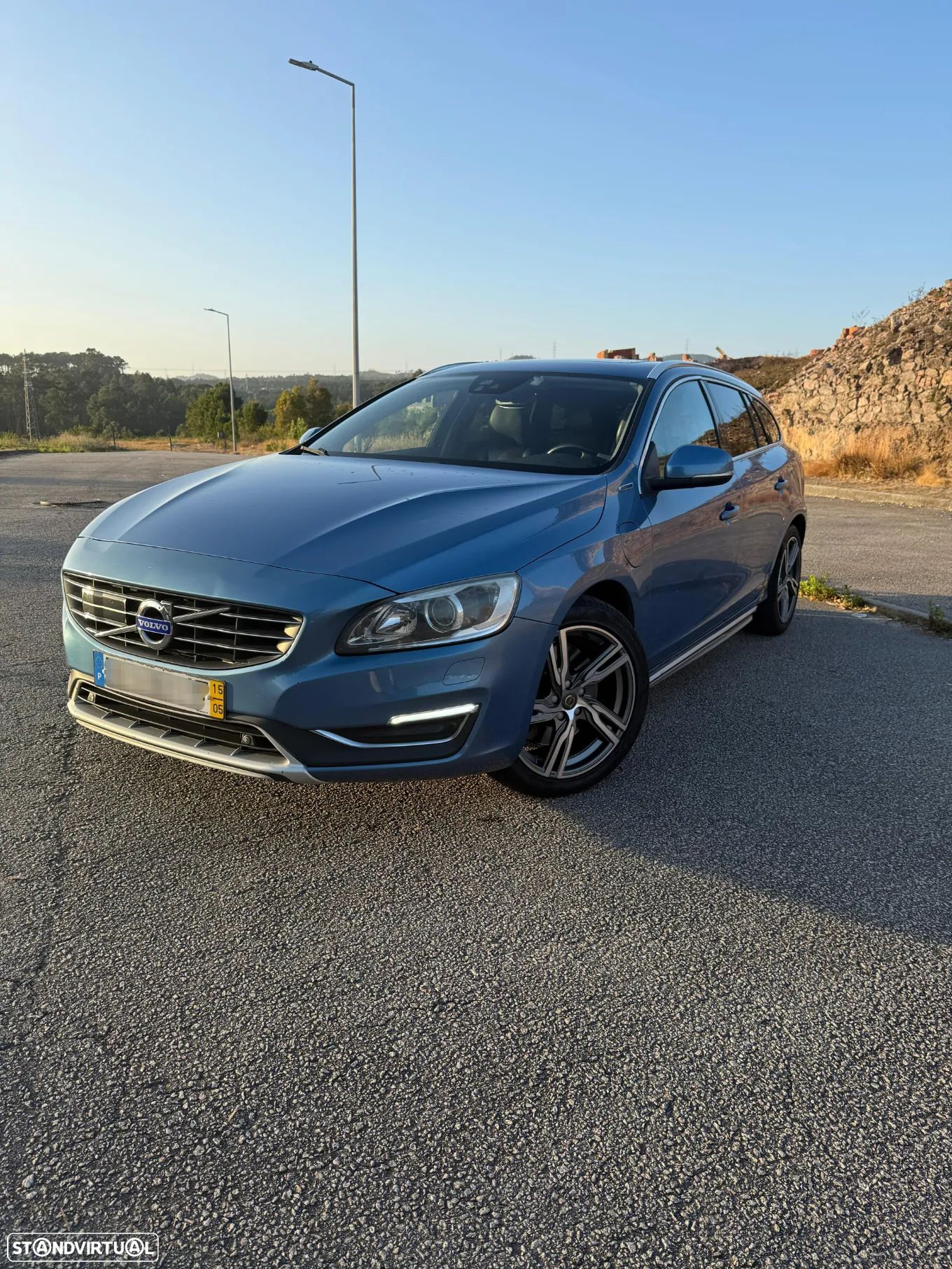 Volvo V60 2.4 D6 Summum AWD Phev - 1