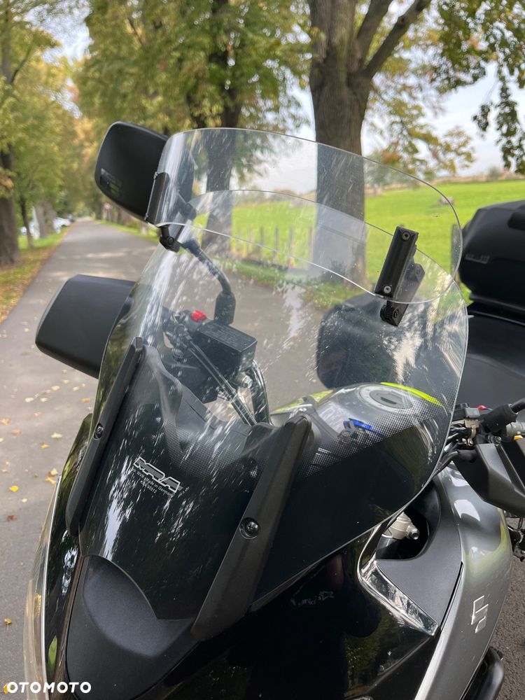 Suzuki V-STROM - 24