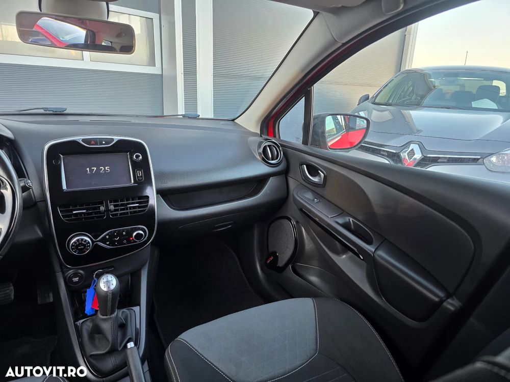 Renault Clio TCe 90 Dynamique - 12