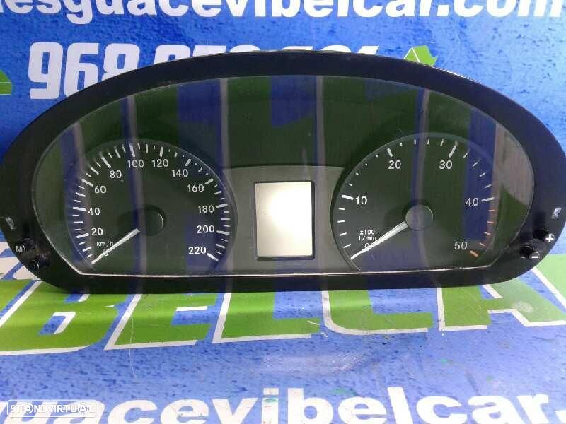 QUADRANTE MERCEDES-BENZ VITO FURGÓN 639 - 1