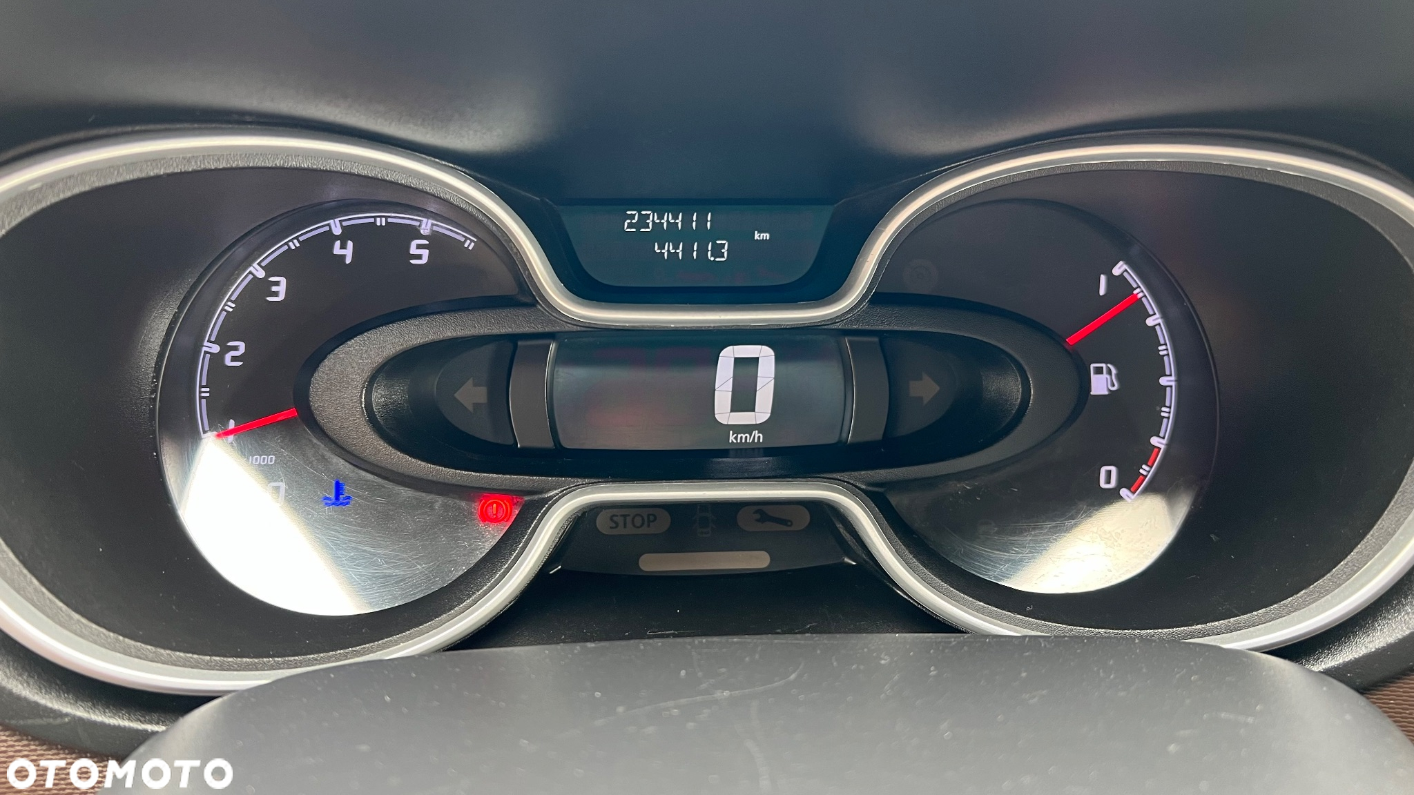 Renault TRAFIC TALENTO - 12
