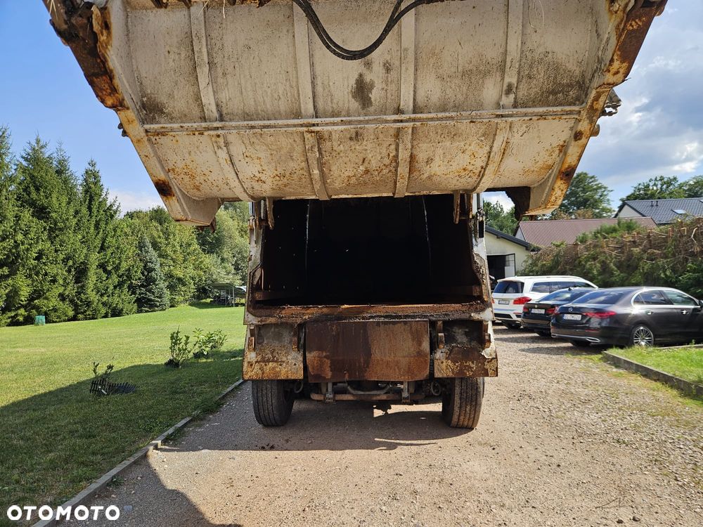 Iveco Stralis AD 330 - 11