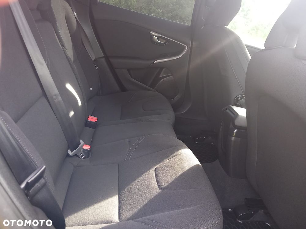 Volvo V40 D2 Kinetic - 18