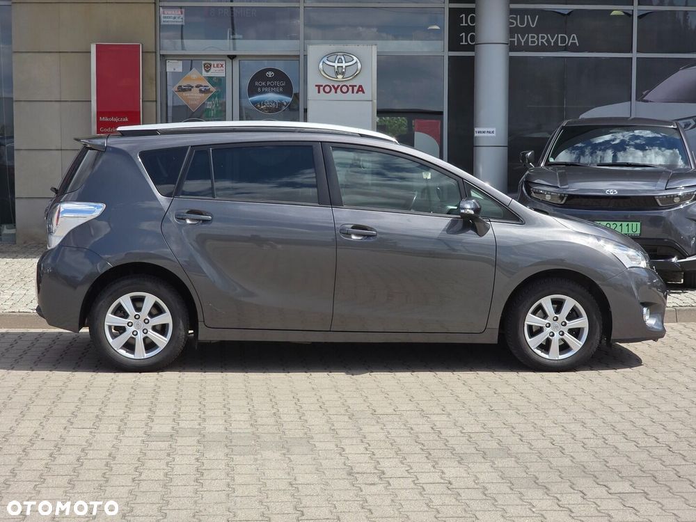 Toyota Verso - 8