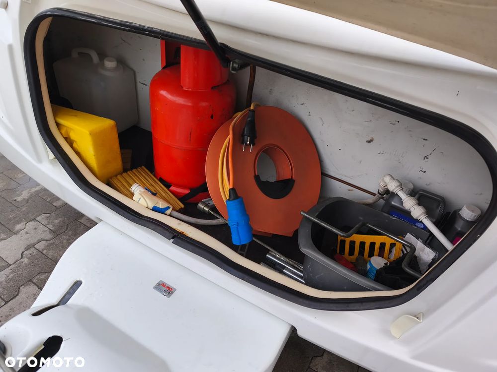 SWIFT CHARISMA 565 - 10