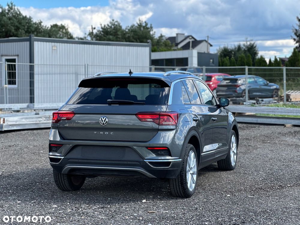 Volkswagen T-Roc - 11