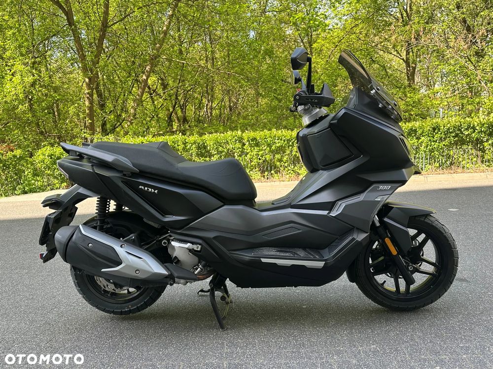 SYM ADX - 9