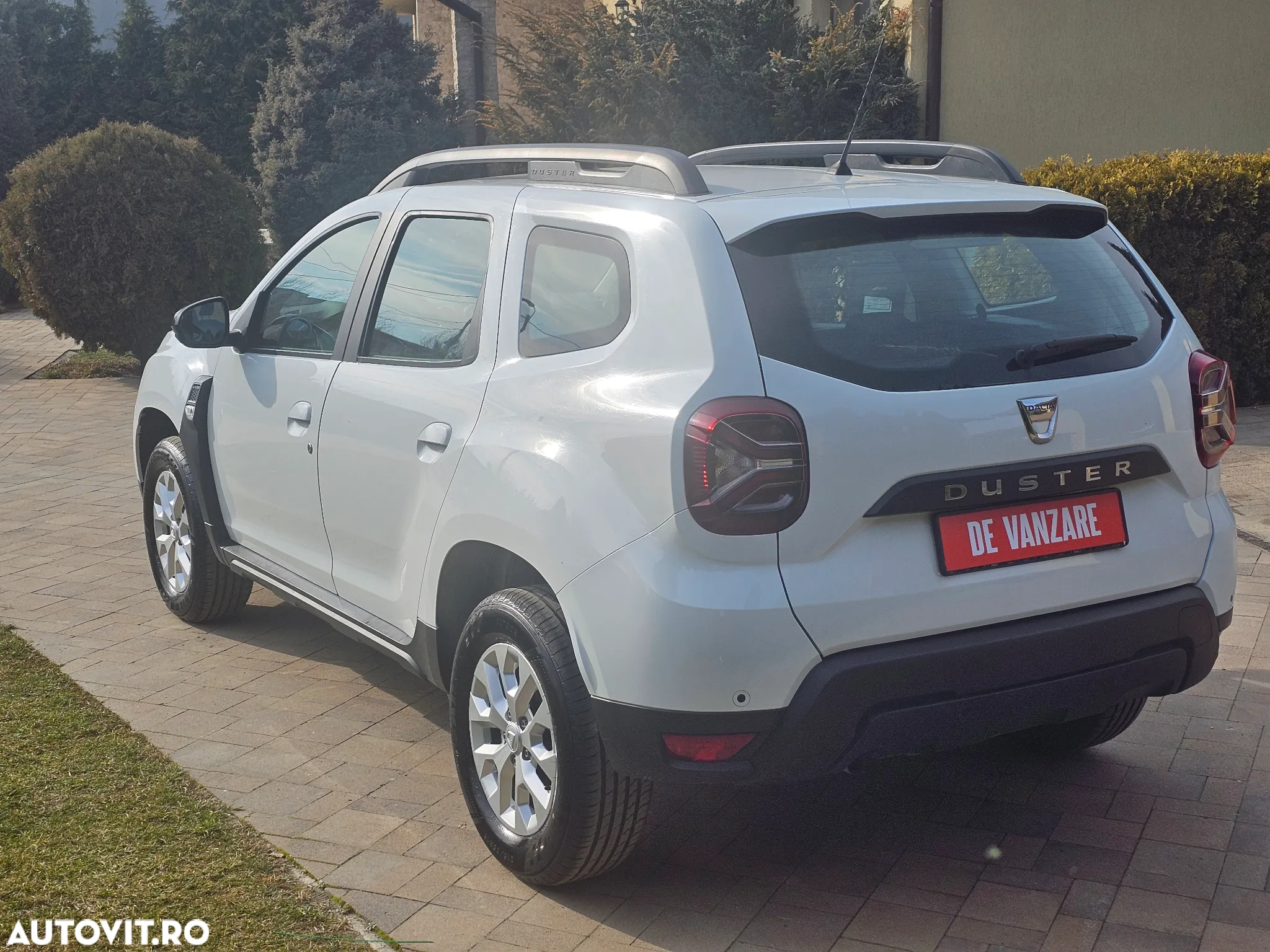 Dacia Duster 1.5 Blue dCi 4WD Essential - 12