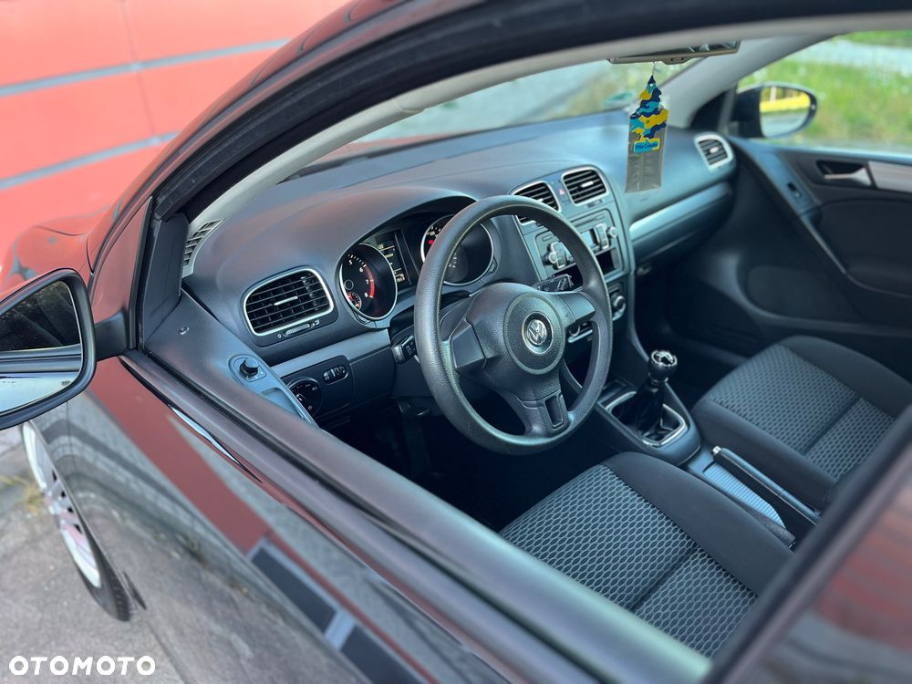 Volkswagen Golf - 27