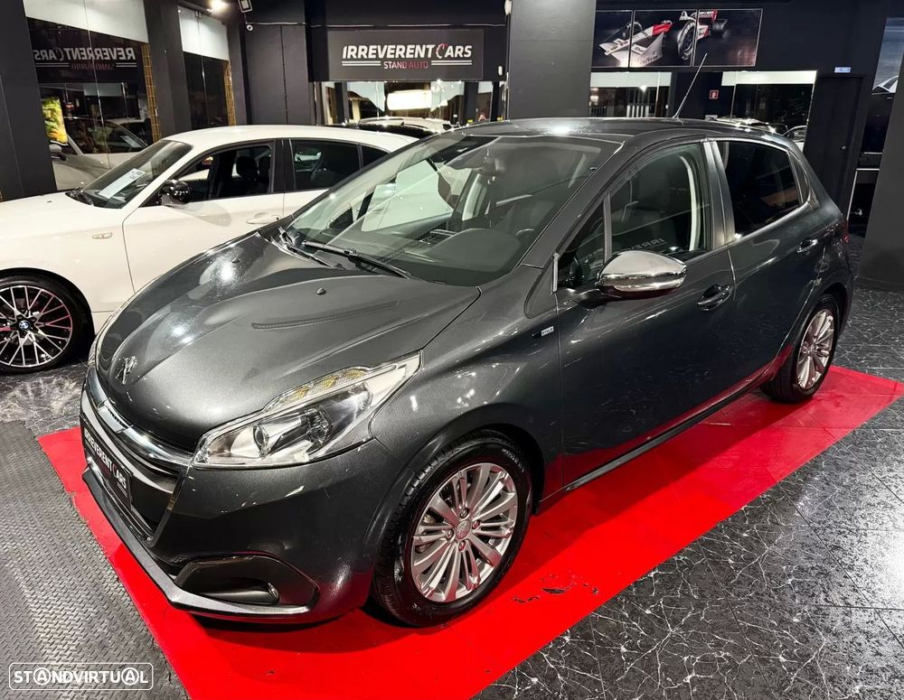 Peugeot 208 1.6 BlueHDi Style - 1