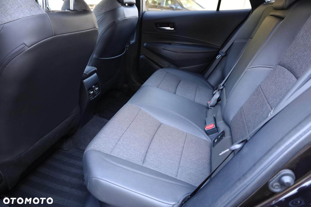 Toyota Corolla 1.8 Hybrid GPF Executive - 39
