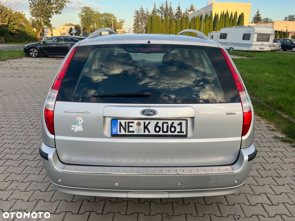 Ford Mondeo 1.8 Ghia - 5