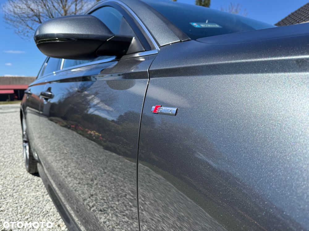 Audi A6 Avant 2.0 TDI Ultra S tronic - 9