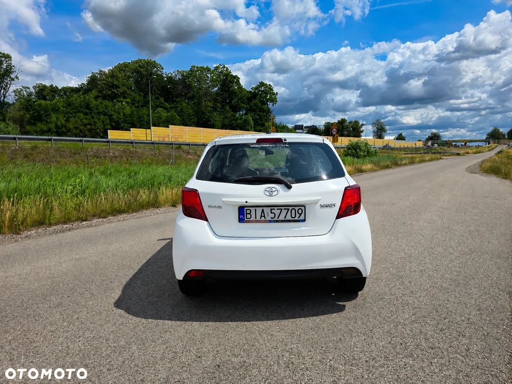 Toyota Yaris 1.4 D-4D Active - 6