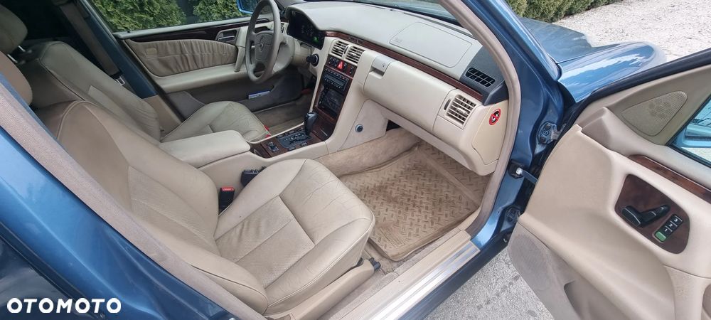 Mercedes-Benz Klasa E 420 T Avantgarde - 5