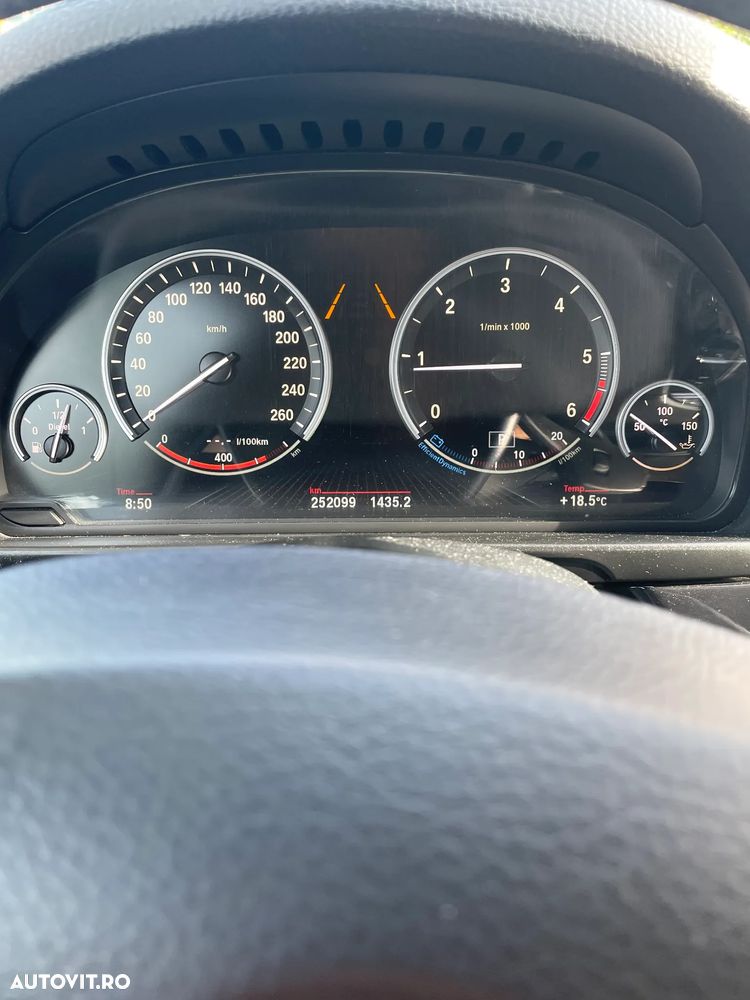 BMW Seria 5 520d xDrive AT - 2