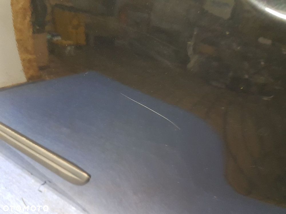 KIA VENGA DRZWI TYŁ LEWE 9F - 10