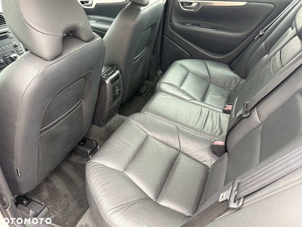 Volvo S60 D5 Summum - 10