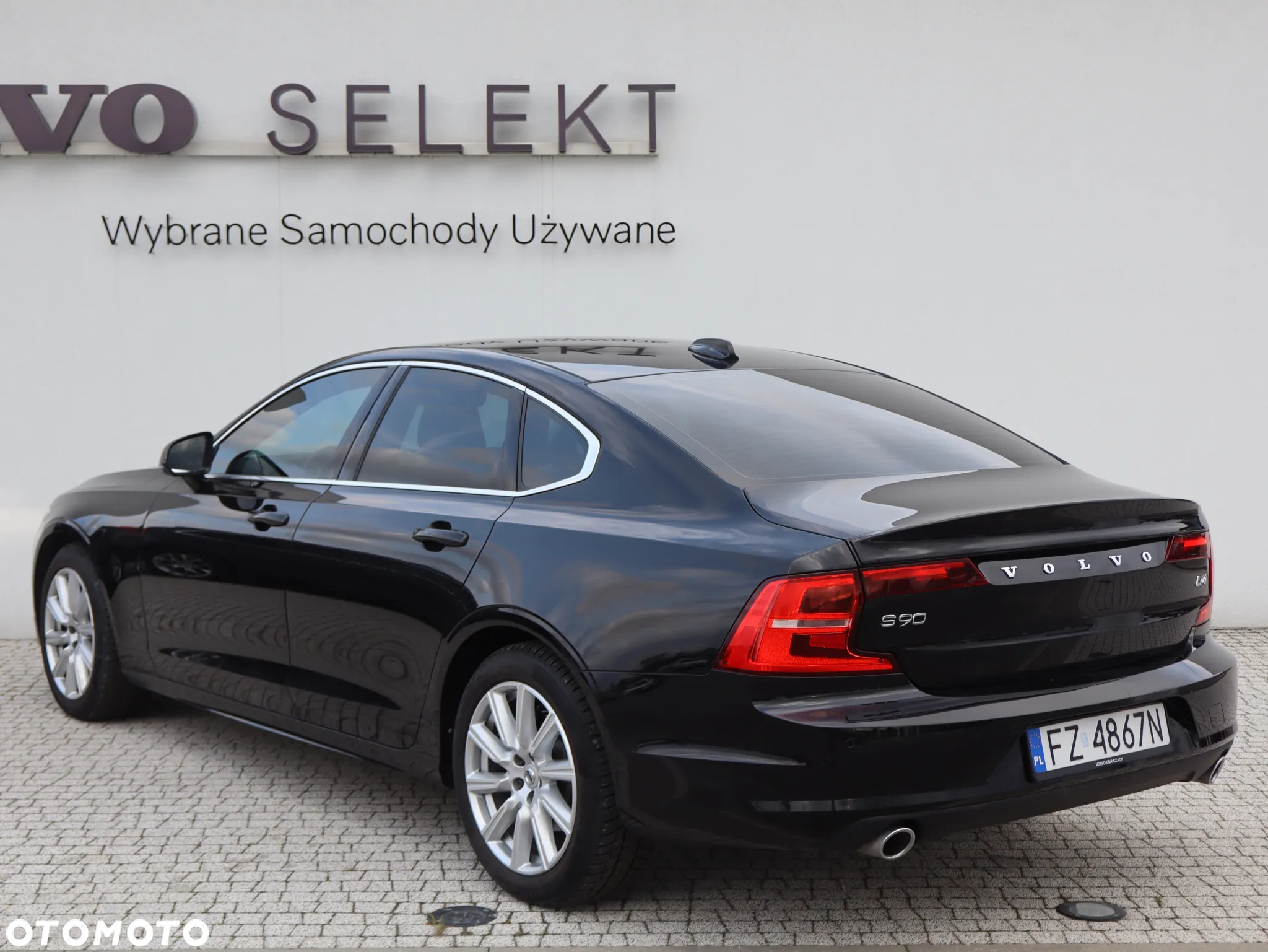 Volvo S90 D4 Momentum - 3