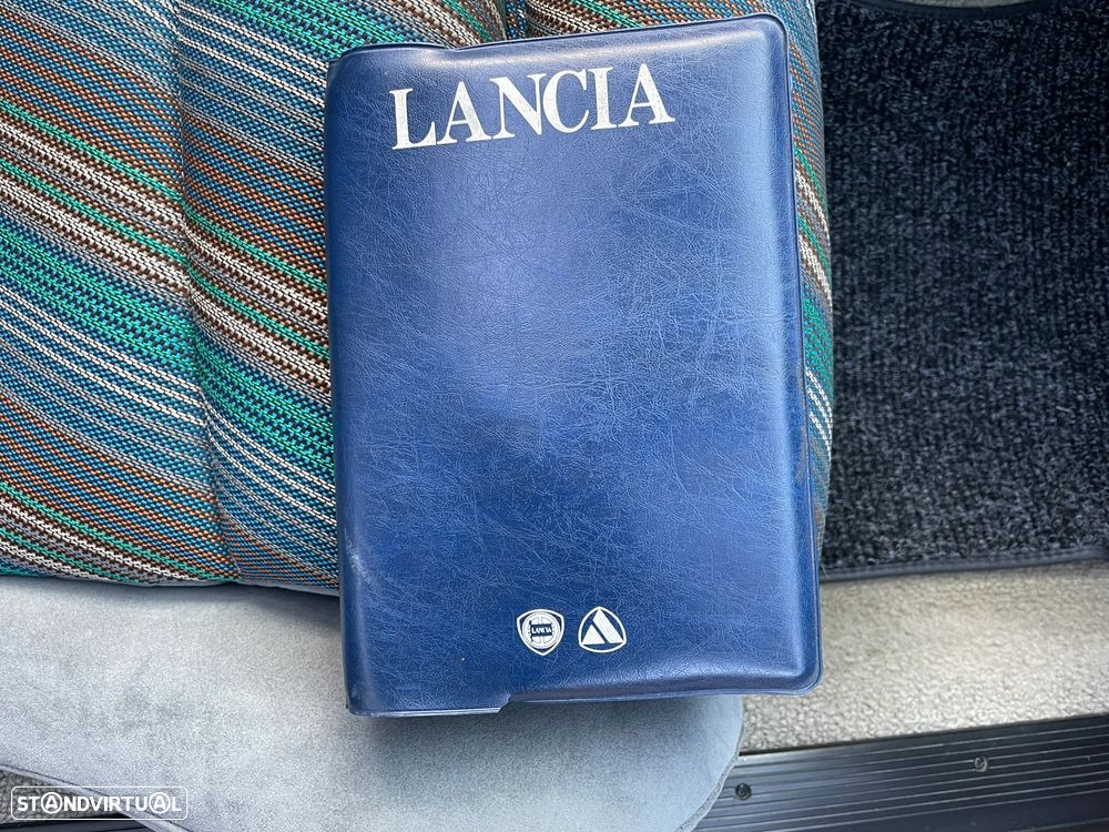 Lancia Delta 1.6 HF Turbo - 28