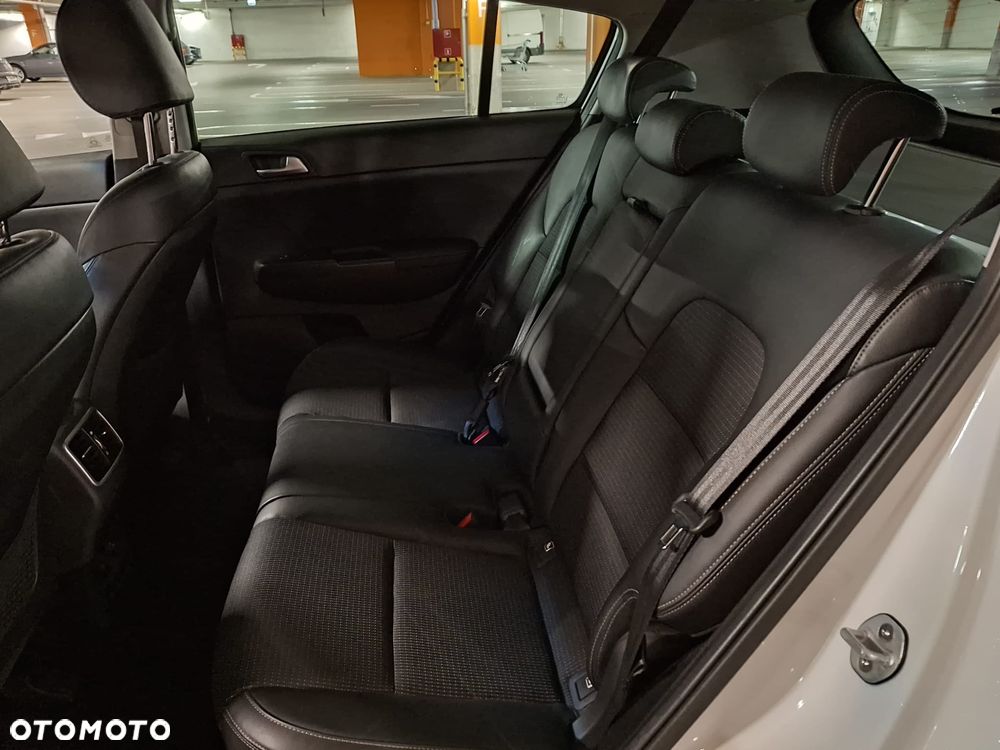 Kia Sportage 1.6 GDI L Business Line Plus 2WD - 11