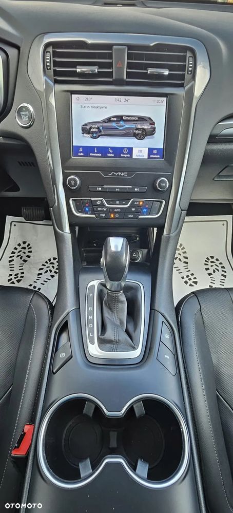 Ford Mondeo 2.0 Hybrid Titanium - 28
