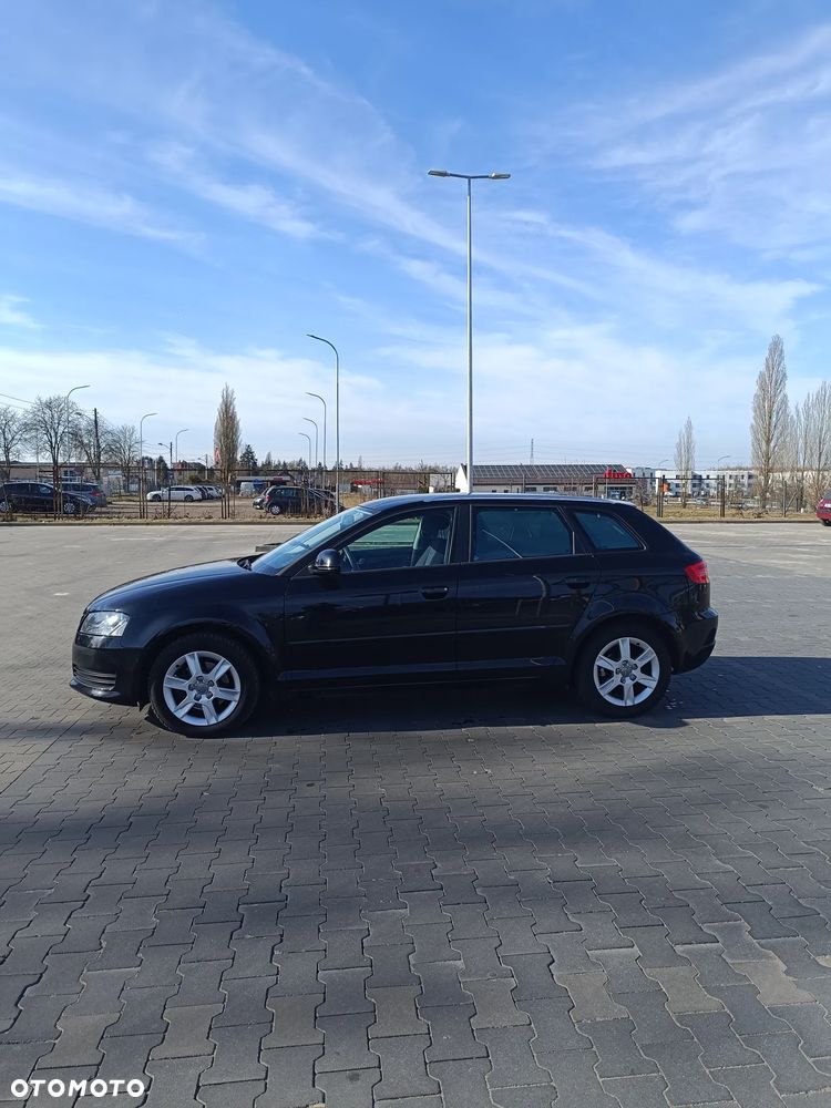 Audi A3 Sportback 1.4 TFSI Ambiente - 9