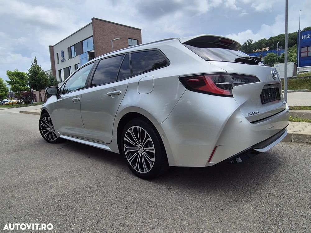 Toyota Corolla - 3