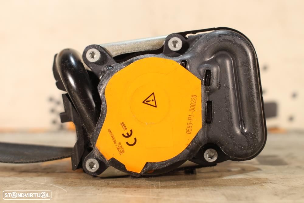 Cinto Frontal Direito Seat Leon (5F1)  5F4857706a / Direito / Passagei - 2