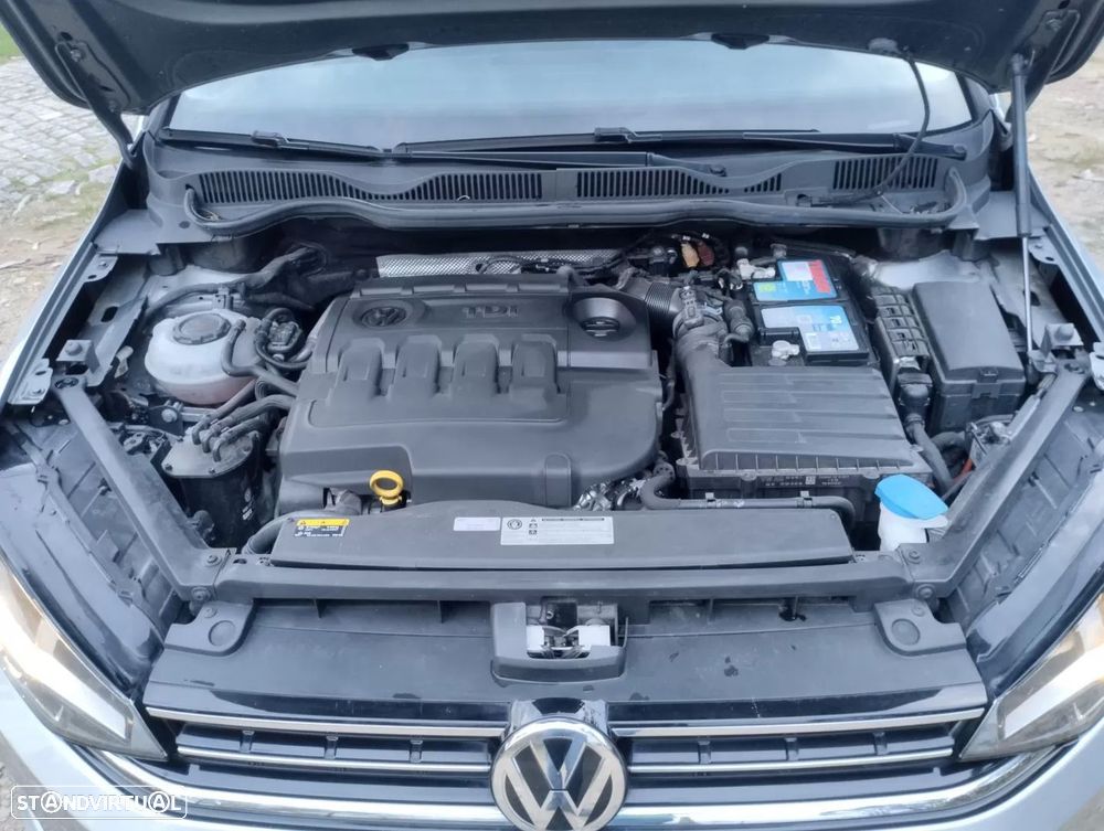 VW Golf 1.6 TDI Confortline - 30