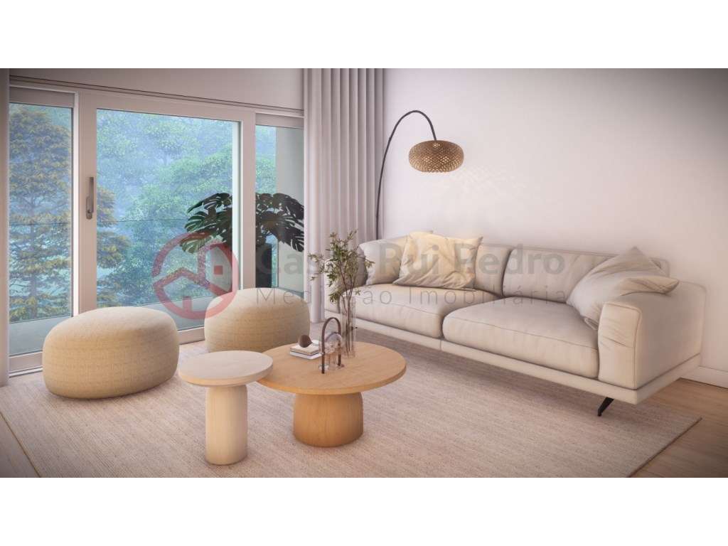 Apartamento T1 com Logradouro e Parqueamento - Grande imagem: 4/15