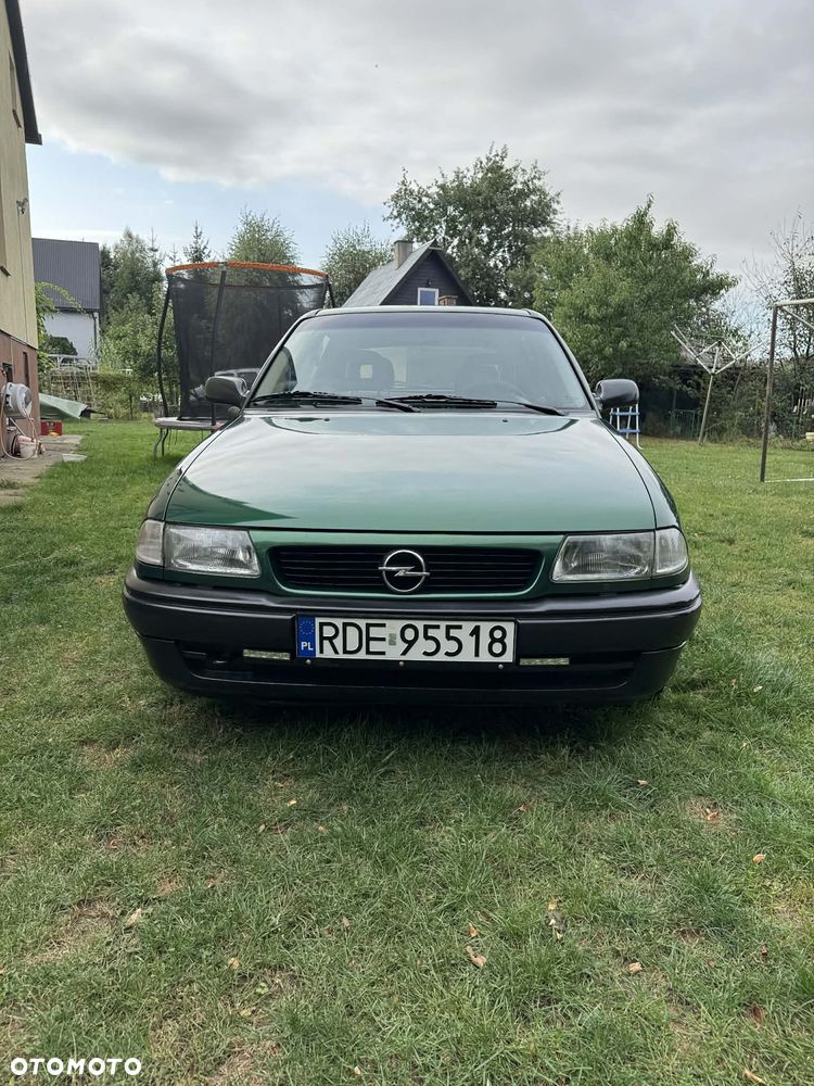 Opel Astra 1.6 - 4