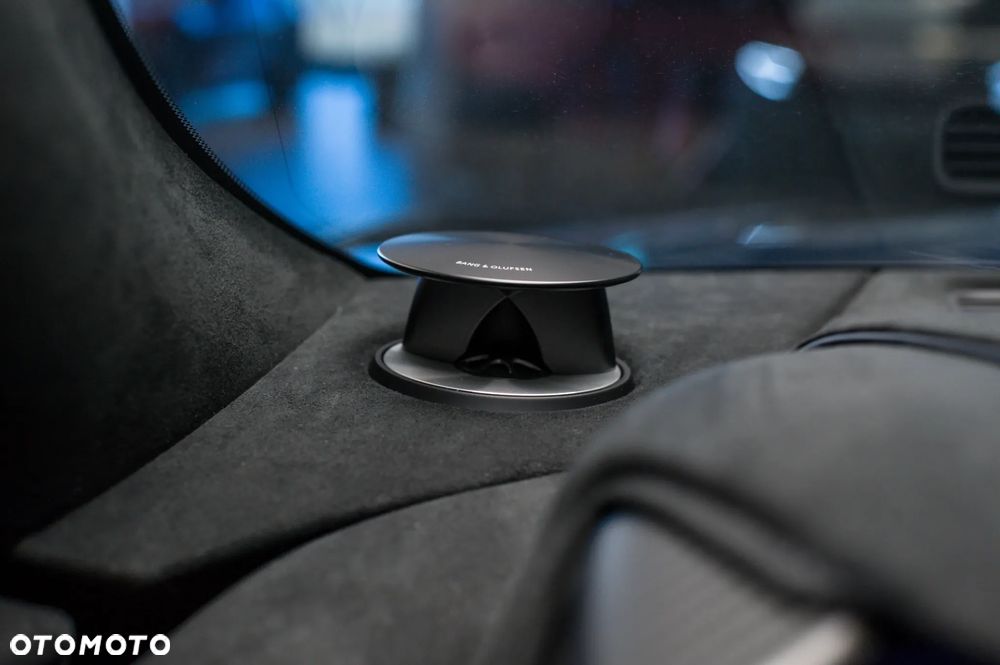 Aston Martin DBS - 27