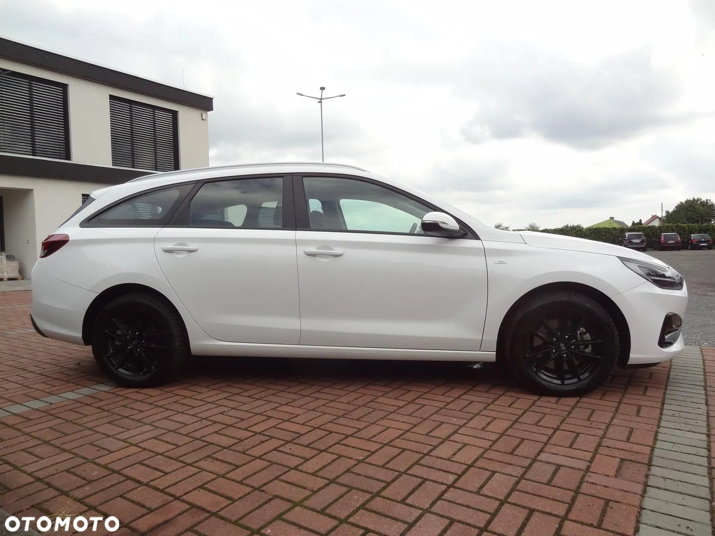 Hyundai i30 1.5 T-GDI 48V-Hybrid Trend - 4