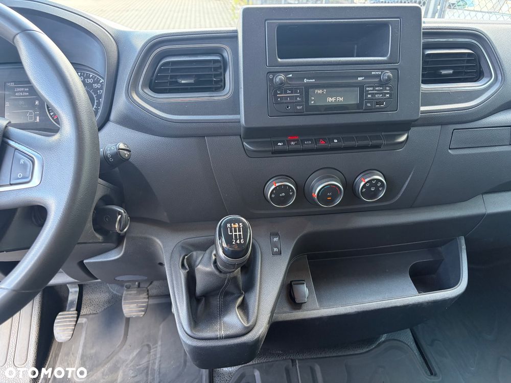 Renault Master - 24