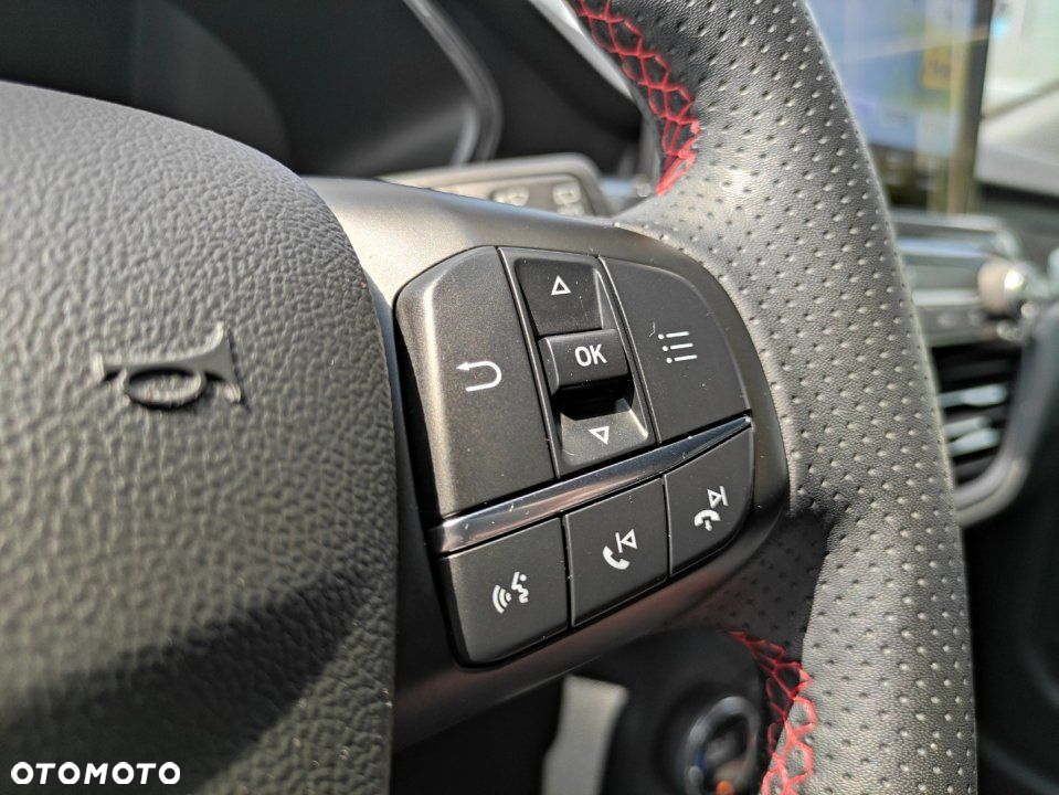 Ford Kuga - 23