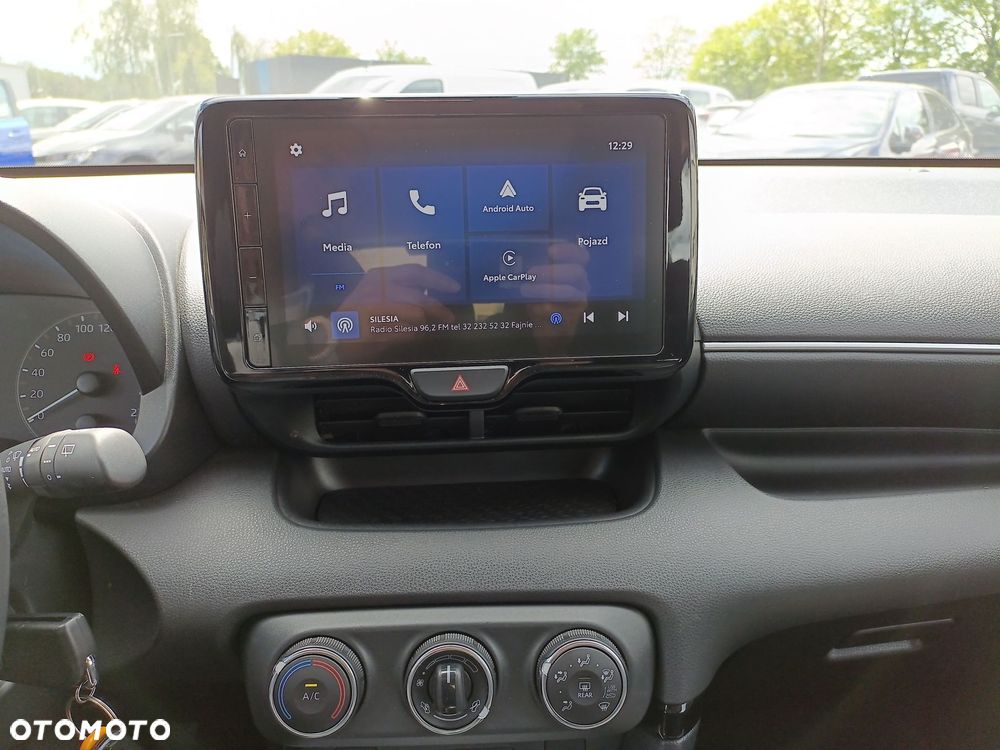 Toyota Yaris - 18