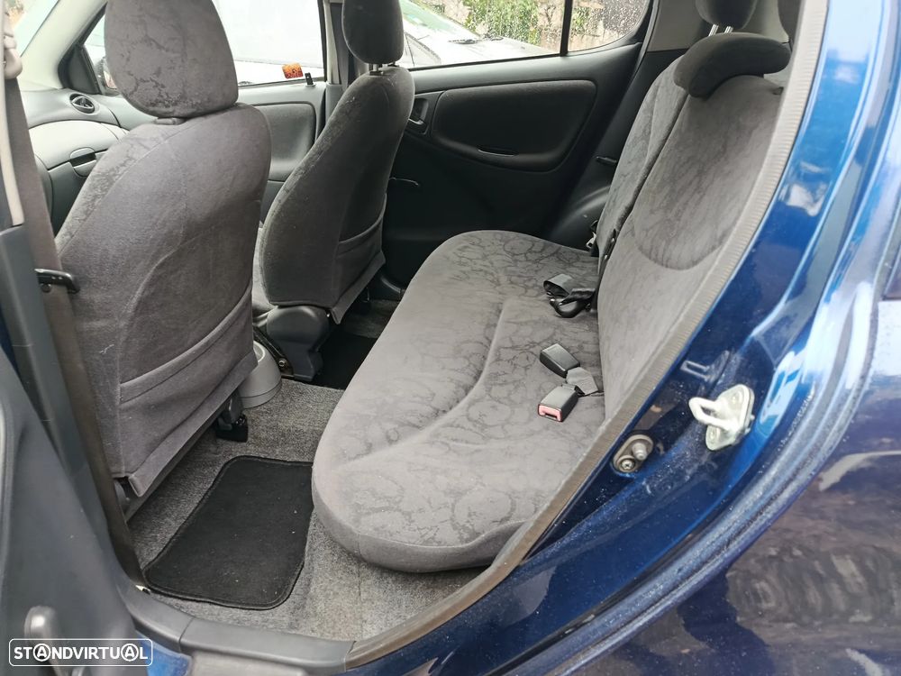 Toyota Yaris 1.0 Sol - 15