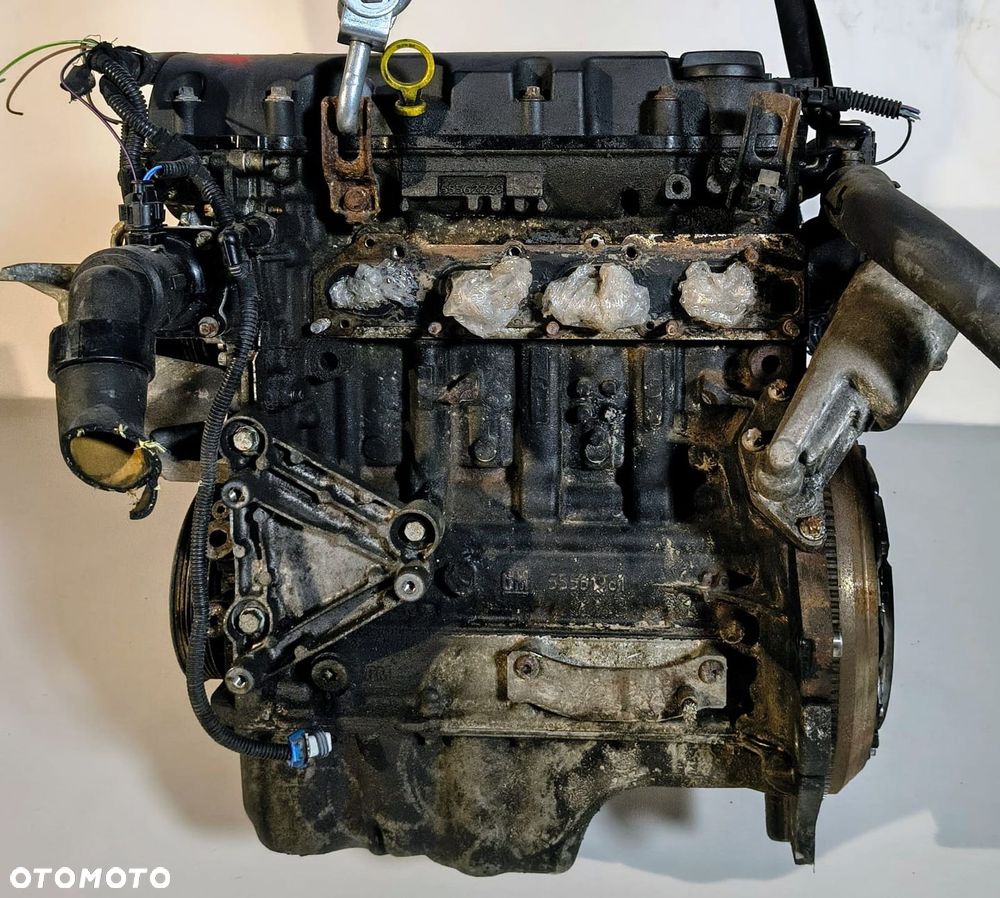 SILNIK KOMPLETNY A14XER A 14XER Opel Astra Corsa D Meriva 1.4 - 8