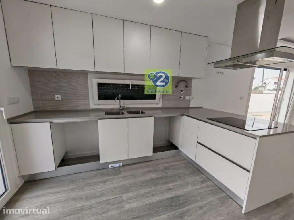 Moradia térrea, bem localizada - Grande imagem: 4/15