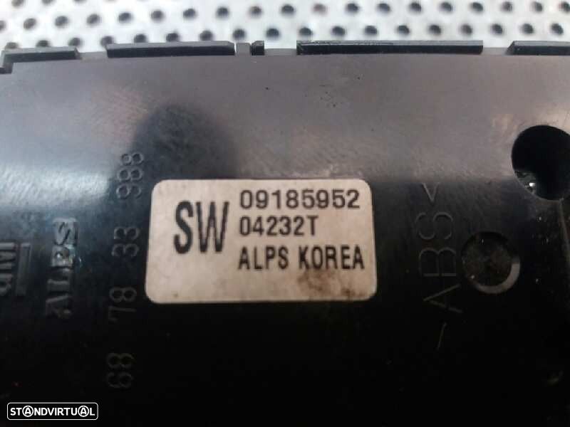 COMANDO ELEVADOR DE VIDRO FRONTAL ESQUERDO OPEL VECTRA C 2005 -09185952 - 2