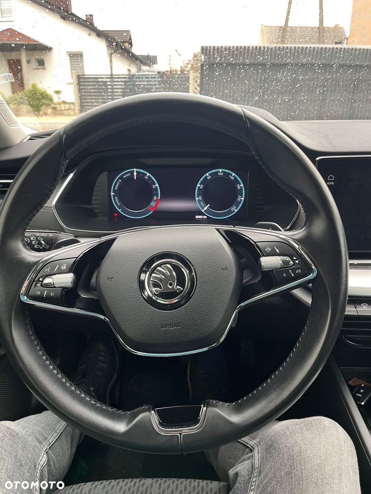 Skoda Octavia 1.4 TSI DSG Clever - 14