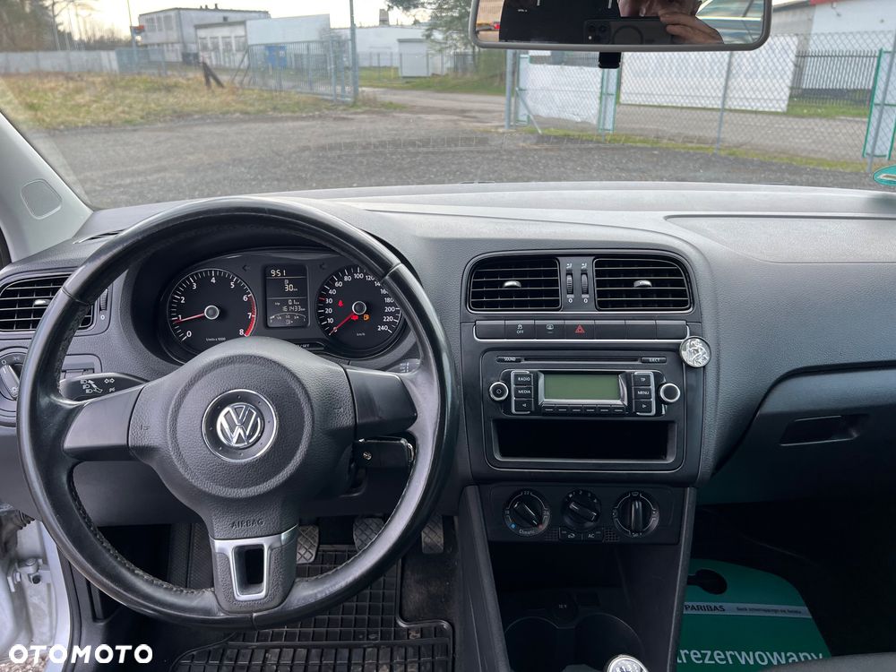 Volkswagen Polo - 13