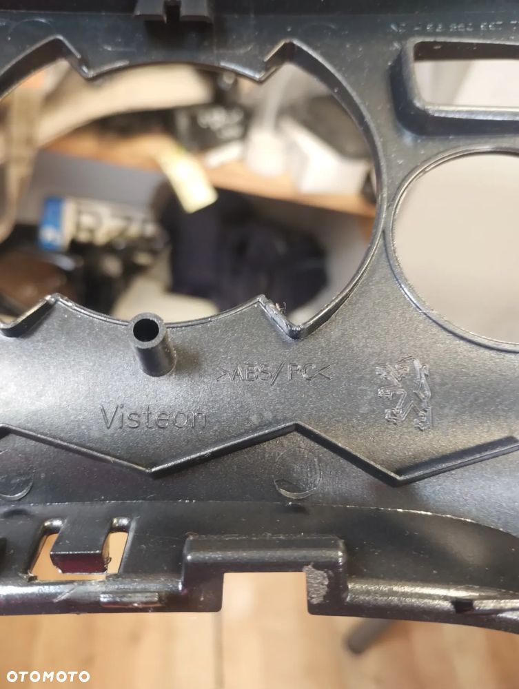 PEUGEOT 3008 I 09-16 r. RAMKA panelu klimatyzacji RADIA KONSOLA 9685099877 + - 6