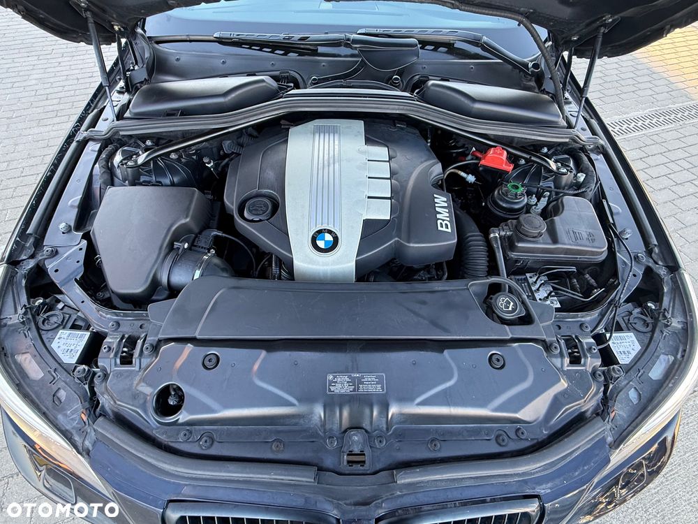 BMW Seria 5 520d Edition Sport - 18