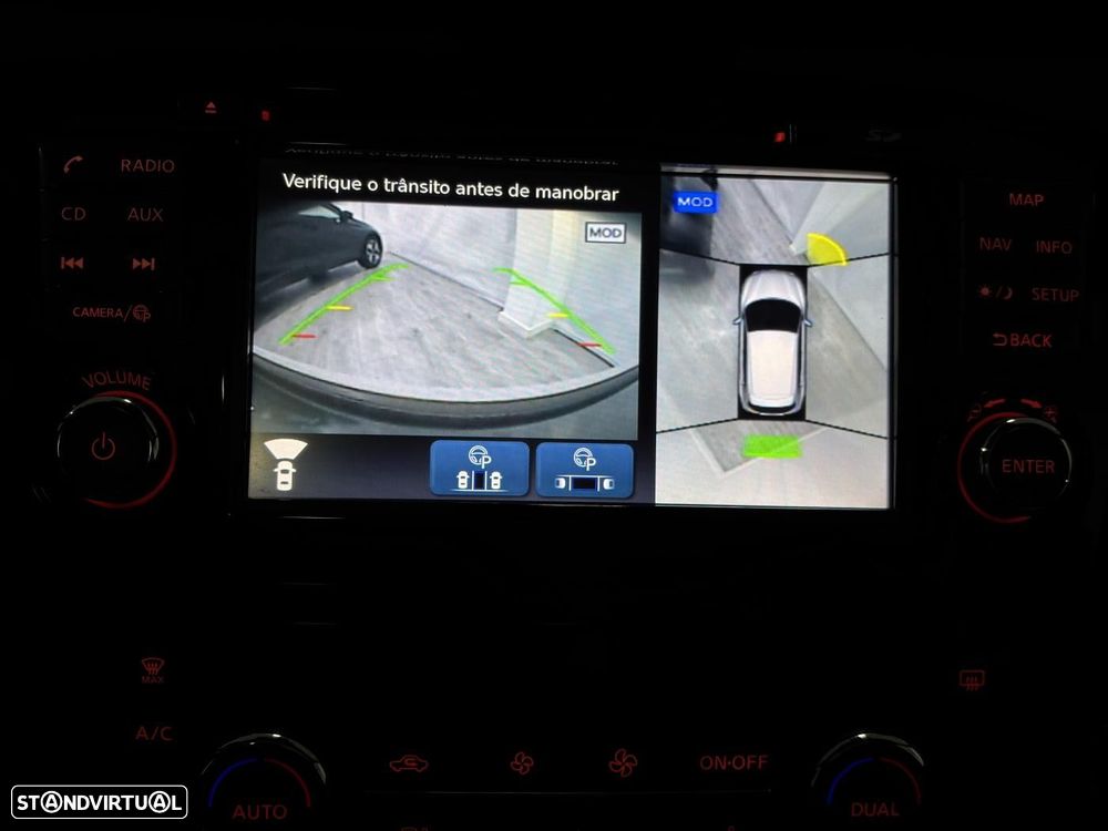 Nissan Qashqai 1.6 dCi Tekna Premium Pele S Alcantara Xtronic - 24